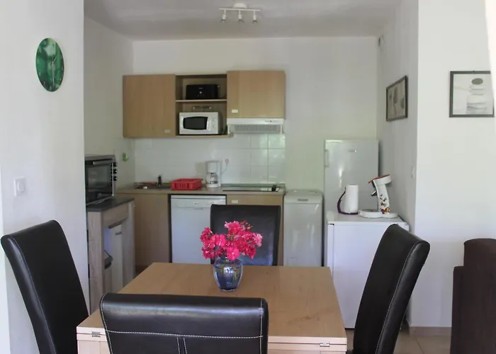 Chez Laurence Et Fabien Santa-Maria-Poggio (Corsica)